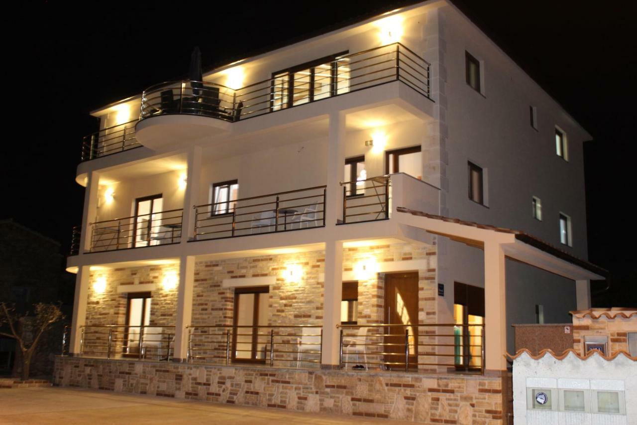 Medulinka Apartment *